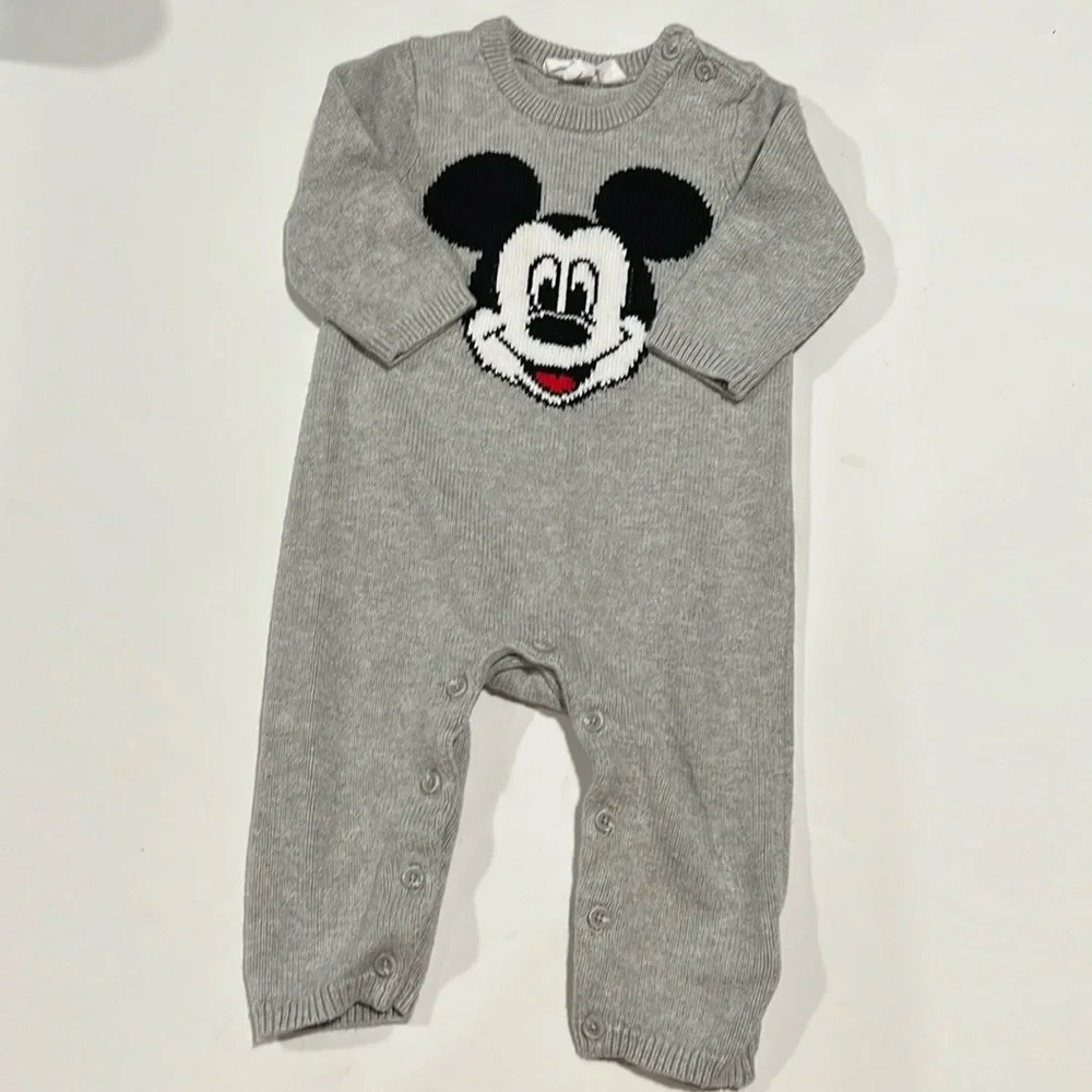 Gap -‎ baby 6-12 month Mickey sweater romper/one piece